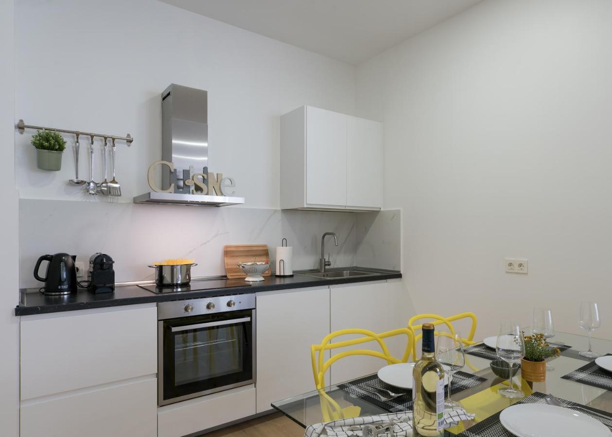 Kaixo Bilbao Apartments Exterior photo
